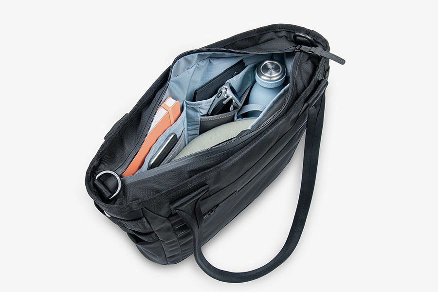 All terrain tote 15l ballistic black 04.jpg