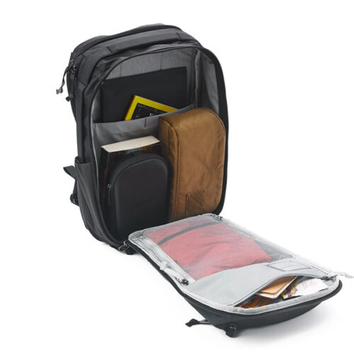 Civic travel bag 20l solution dyed black 02.jpg