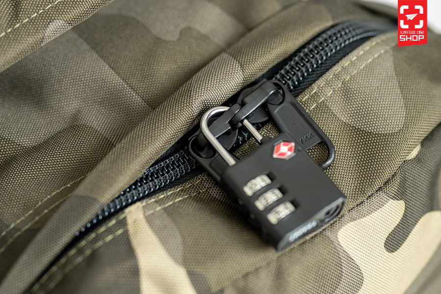 Classic 28 urban camo 05.jpg