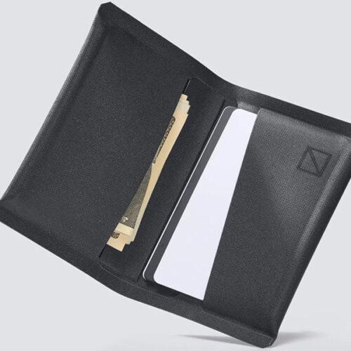 Element card wallet solution dyed black 02.jpg