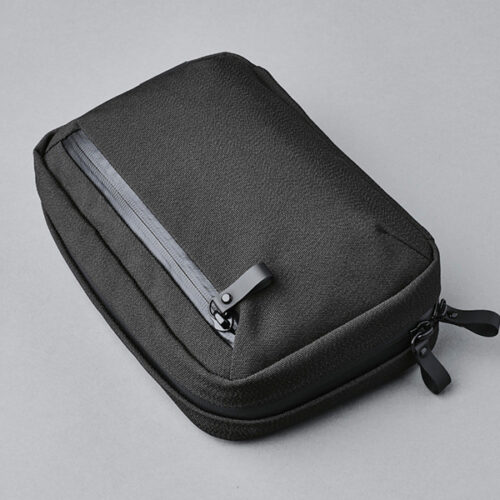 Element tech case axoflux black 02.jpg