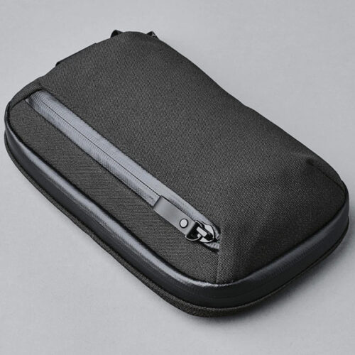 Element tech case mini axoflux black 02.jpg