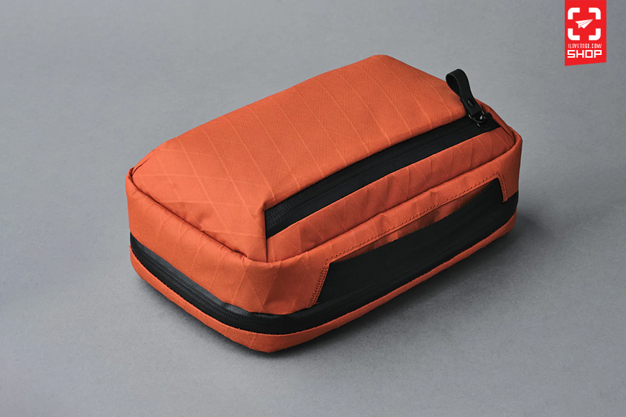 Elements tech case max xpac cayenne 02.jpg