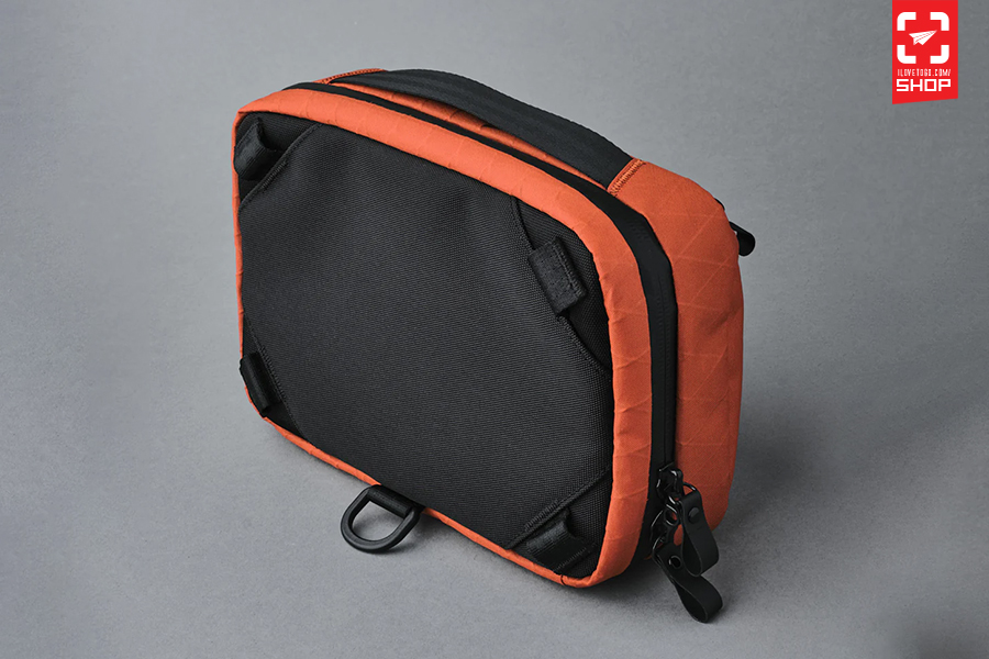 Elements tech case max xpac cayenne 04.jpg