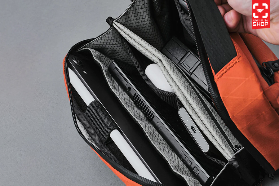Elements tech case max xpac cayenne 06.jpg