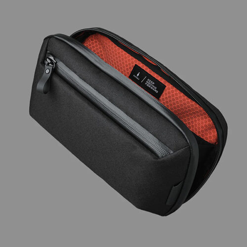 Elements tech case mini black knight 01.jpg