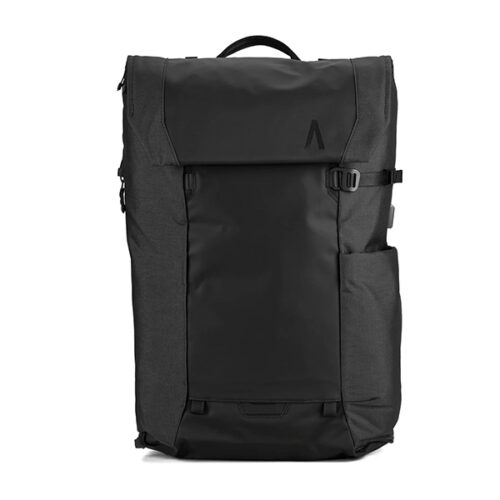 Errant pack black 01.jpg