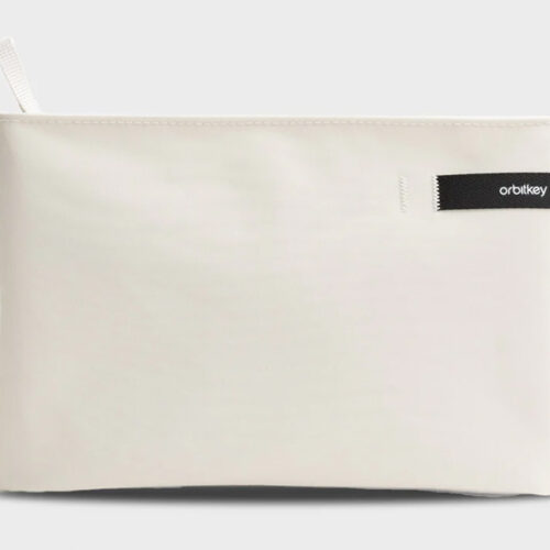 Essentials pouch trio stone 02.jpg