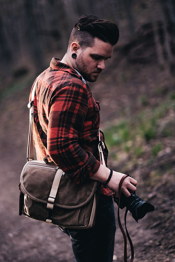 F 803 satchel f02.jpg
