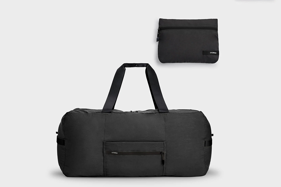 Foldable duffel 55l black 01.jpg