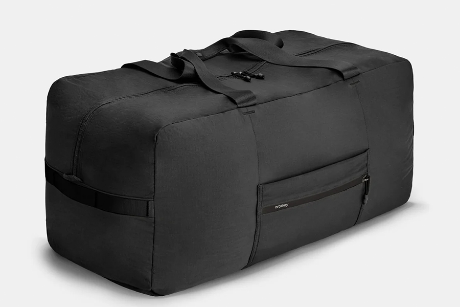 Foldable duffel 55l black 02.jpg