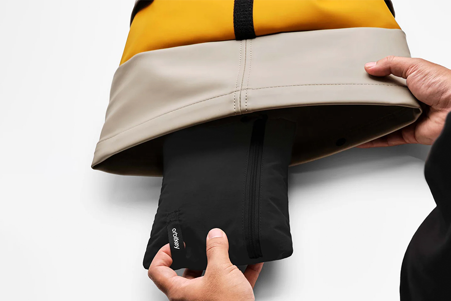 Foldable duffel 55l black 05.jpg