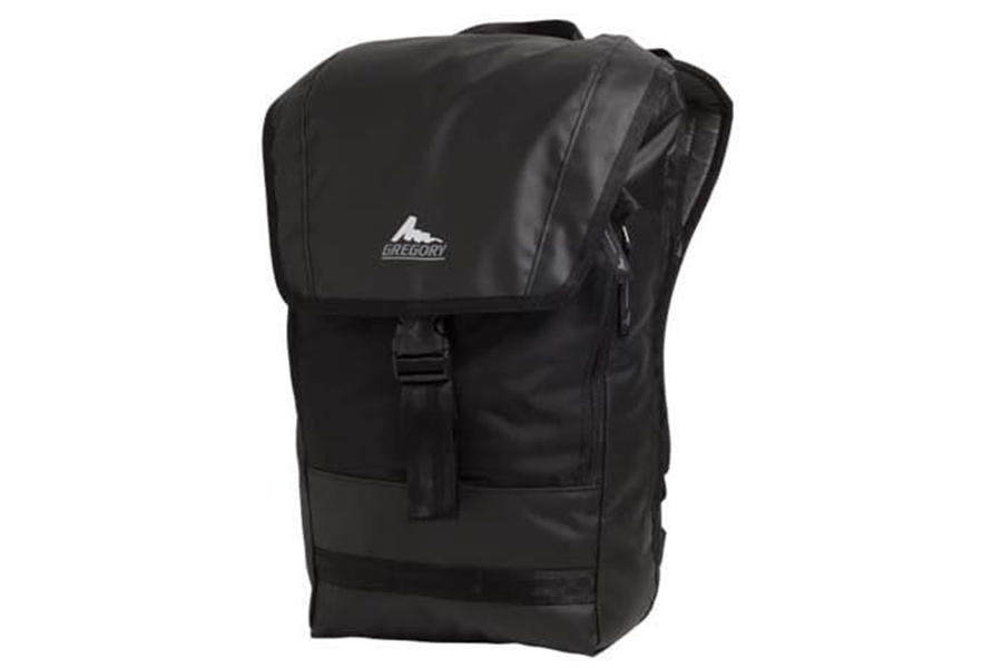 Garage jet black 01.jpg