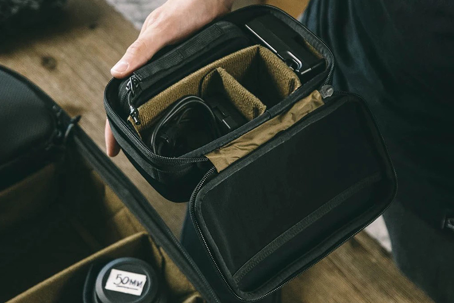 Mckinnon accessorie f01.jpg
