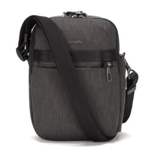 Metrosafe x vertical crossbody carbon 01.jpg