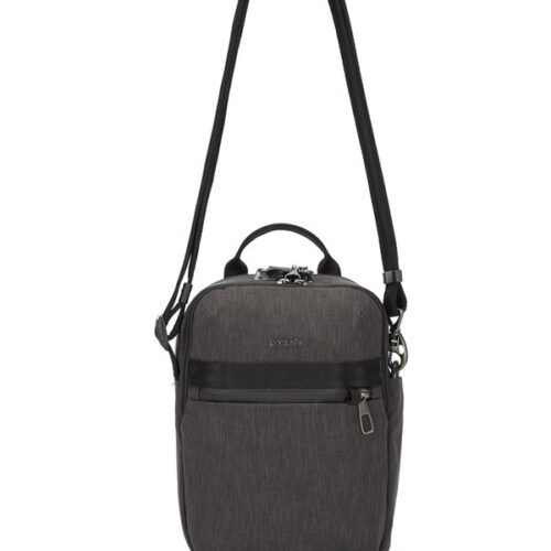 Metrosafe x vertical crossbody carbon 02.jpg