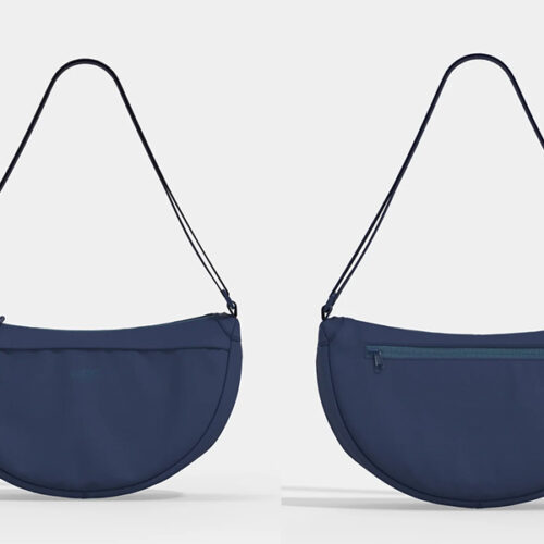Moon shoulder bag 5l blue shimmer 02.jpg