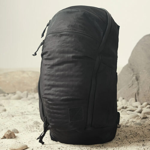 Mountain panel loader 22l ecopak black 02.jpg