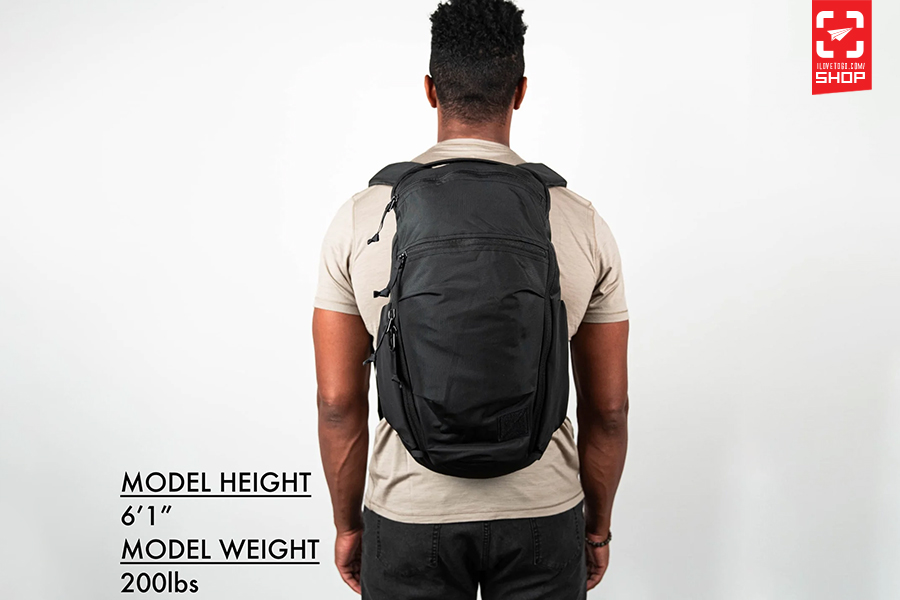 Mountain panel loader 22l solution dyed black 10.jpg