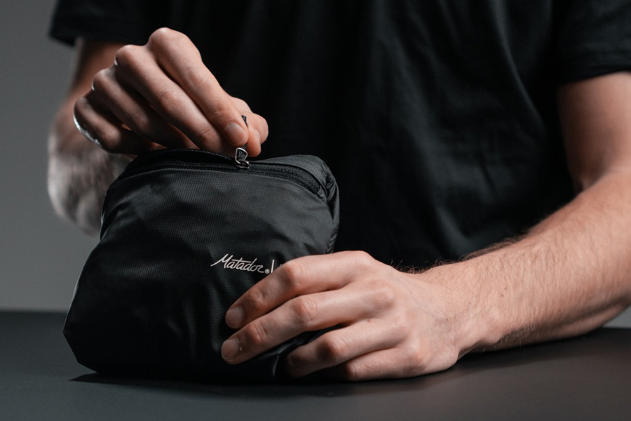 On grid backpack 07.jpg