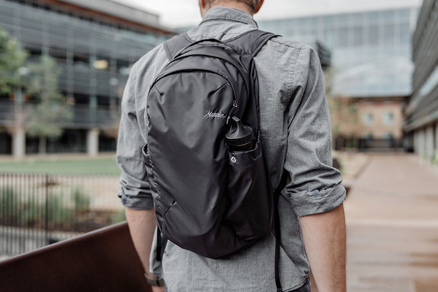On grid backpack f01.jpg