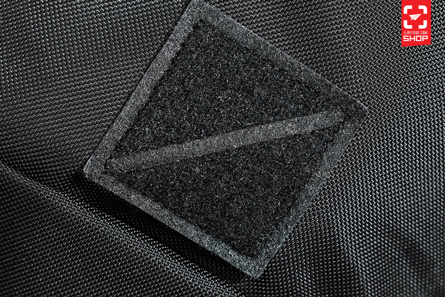 Panel loader classic 20l solution dyed black 07.jpg