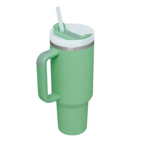 Quencher tumbler 40oz jade 02.jpg