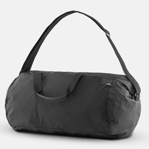 Refraction packable duffle black 02.jpg