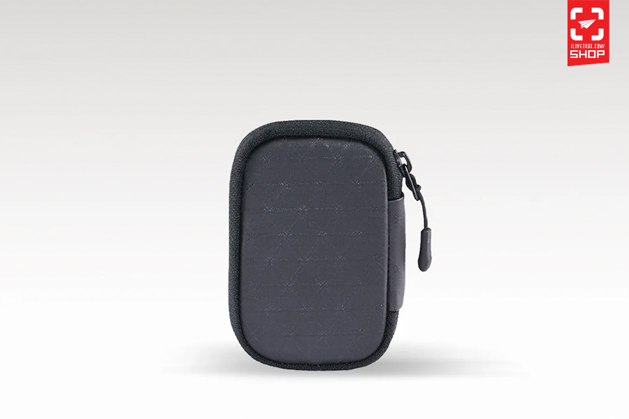 Rikr card holder 02.jpg