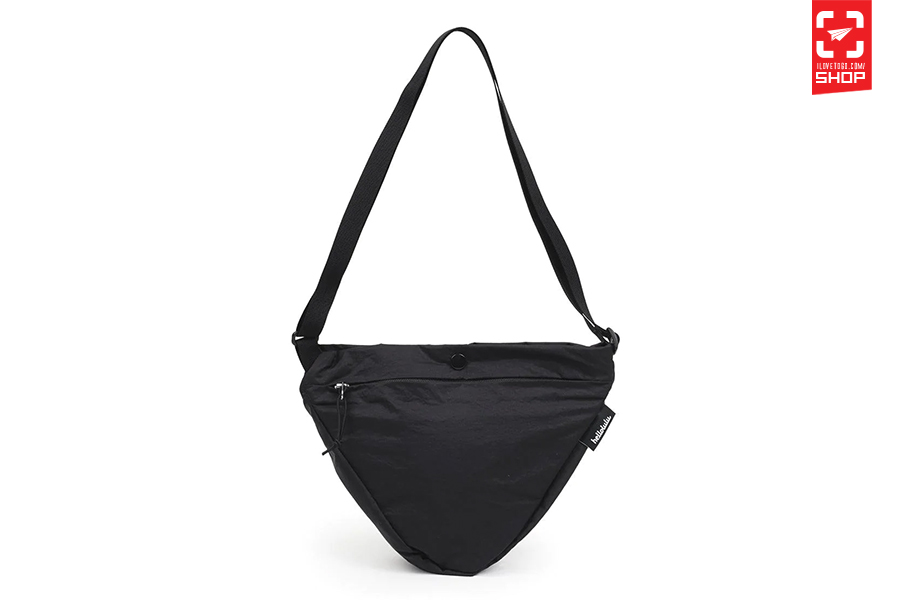 Roos black onyx 01.jpg
