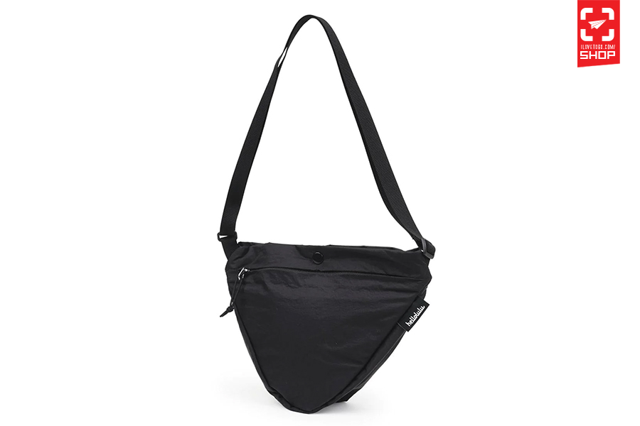 Roos black onyx 02.jpg