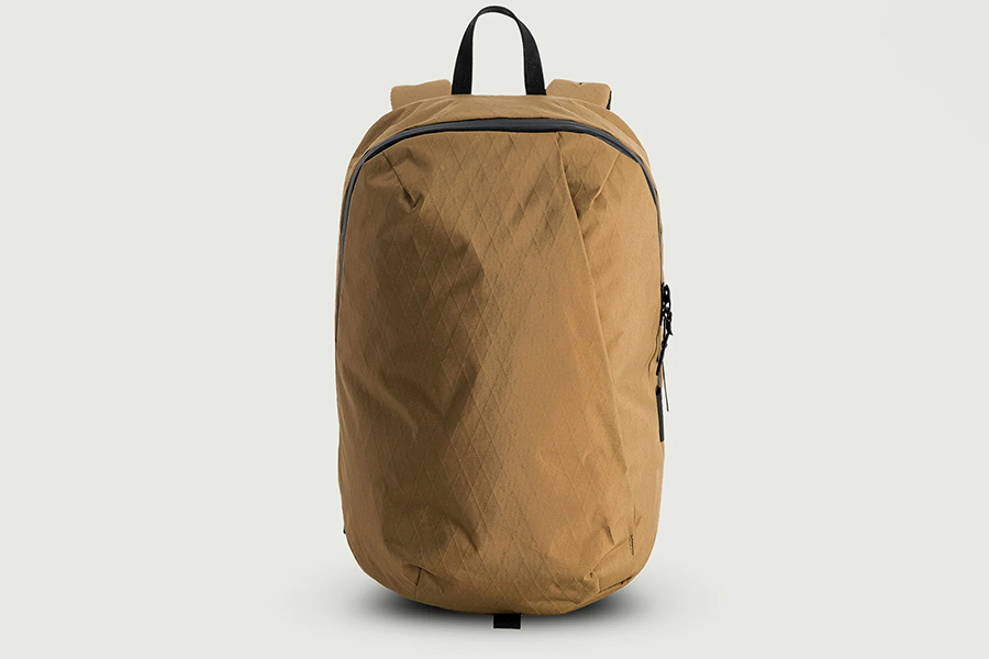 Stem 20l daypack xpac rx30 coyote 01.jpg