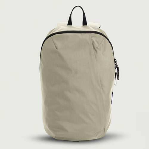 Stem 20l ultralight daypack olive green 01.jpg