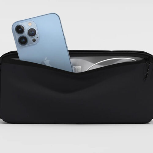 Tech pouch 2 5l absolute black 02.jpg