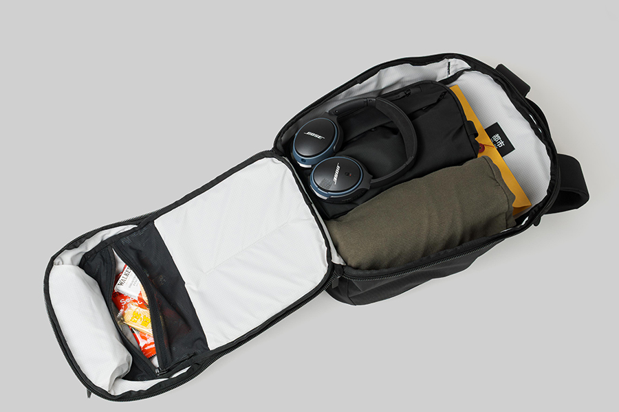 Toshi pack 20l 03.jpg