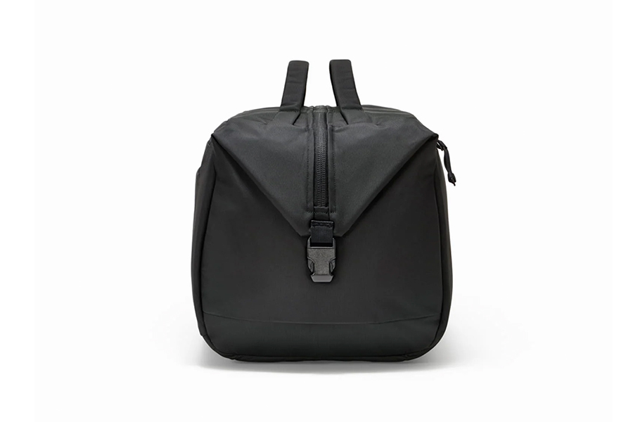 Transit duffel 35l solution dyed black n 04.jpg