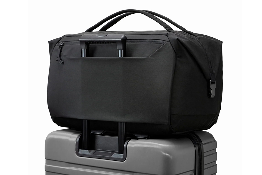 Transit duffel 35l solution dyed black n 05.jpg