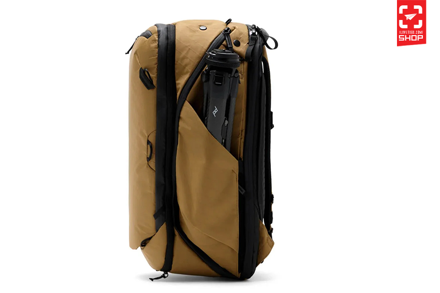 Travel backpack 45l coyote 02.jpg