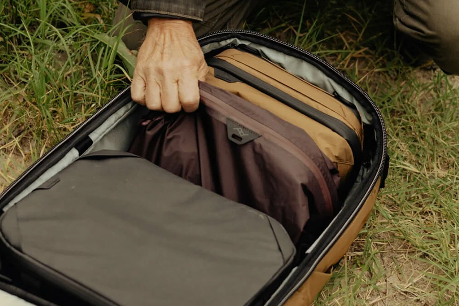 Travel backpack 45l coyote f02.jpg