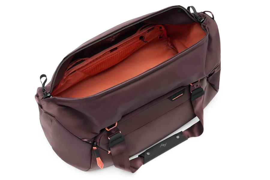 Travel duffle 35l eclipse 02.jpg