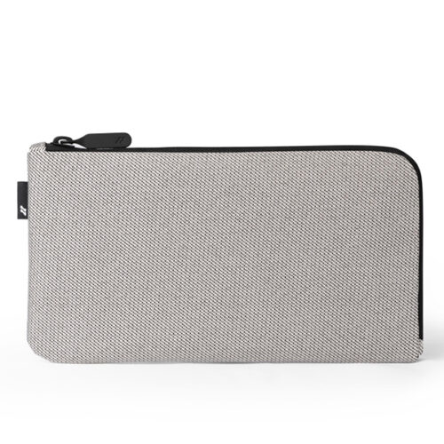 Travel wallet warm gray 01.jpg