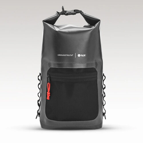 Unda 10l cross body dry bag deep black 01.jpg